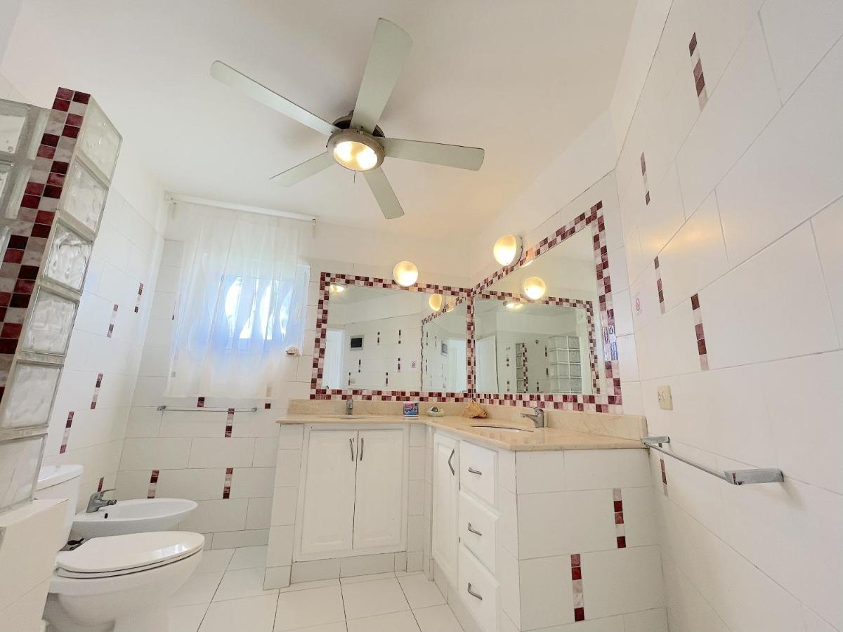 Los Corales Villas&apartments Beach Club Wifi Hotel 5*