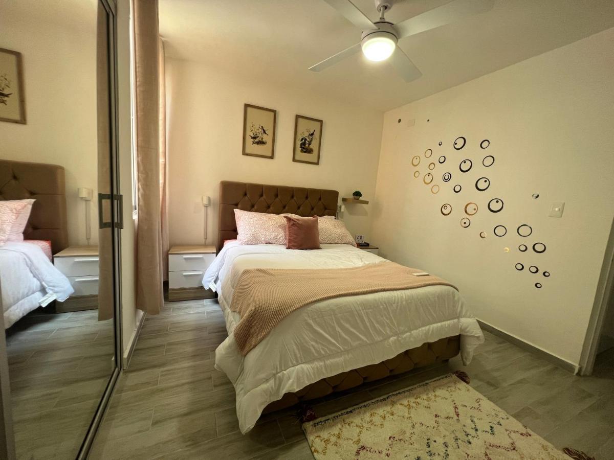 Lovely 3 Bedroom Near Downtown And Foodies