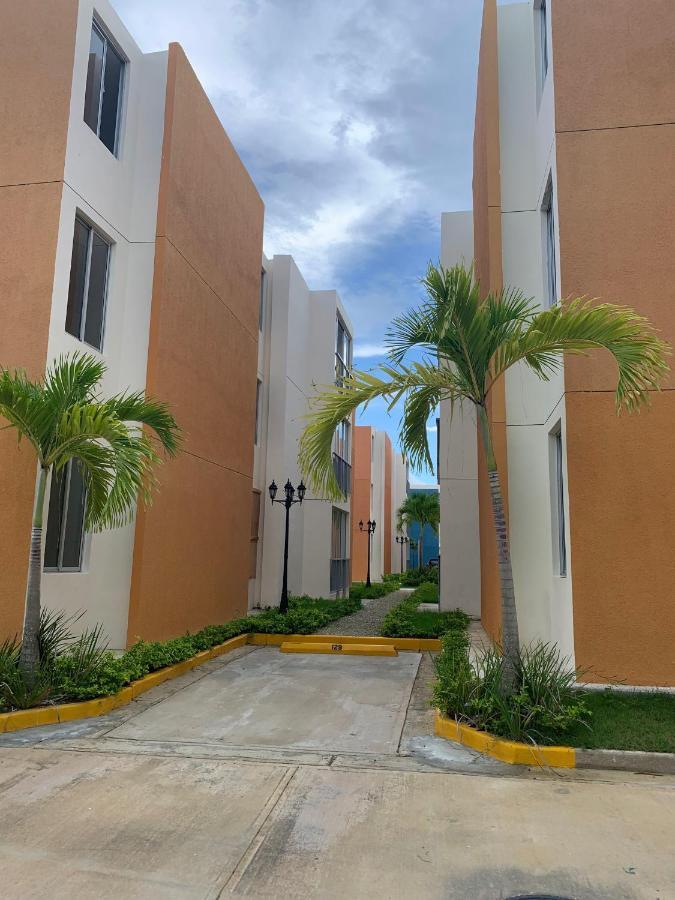Lovely 3 Bedroom Near Downtown And Foodies Apartamento