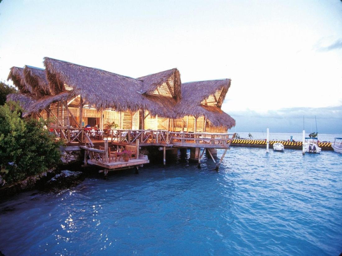 Caribe With Full Service Villa