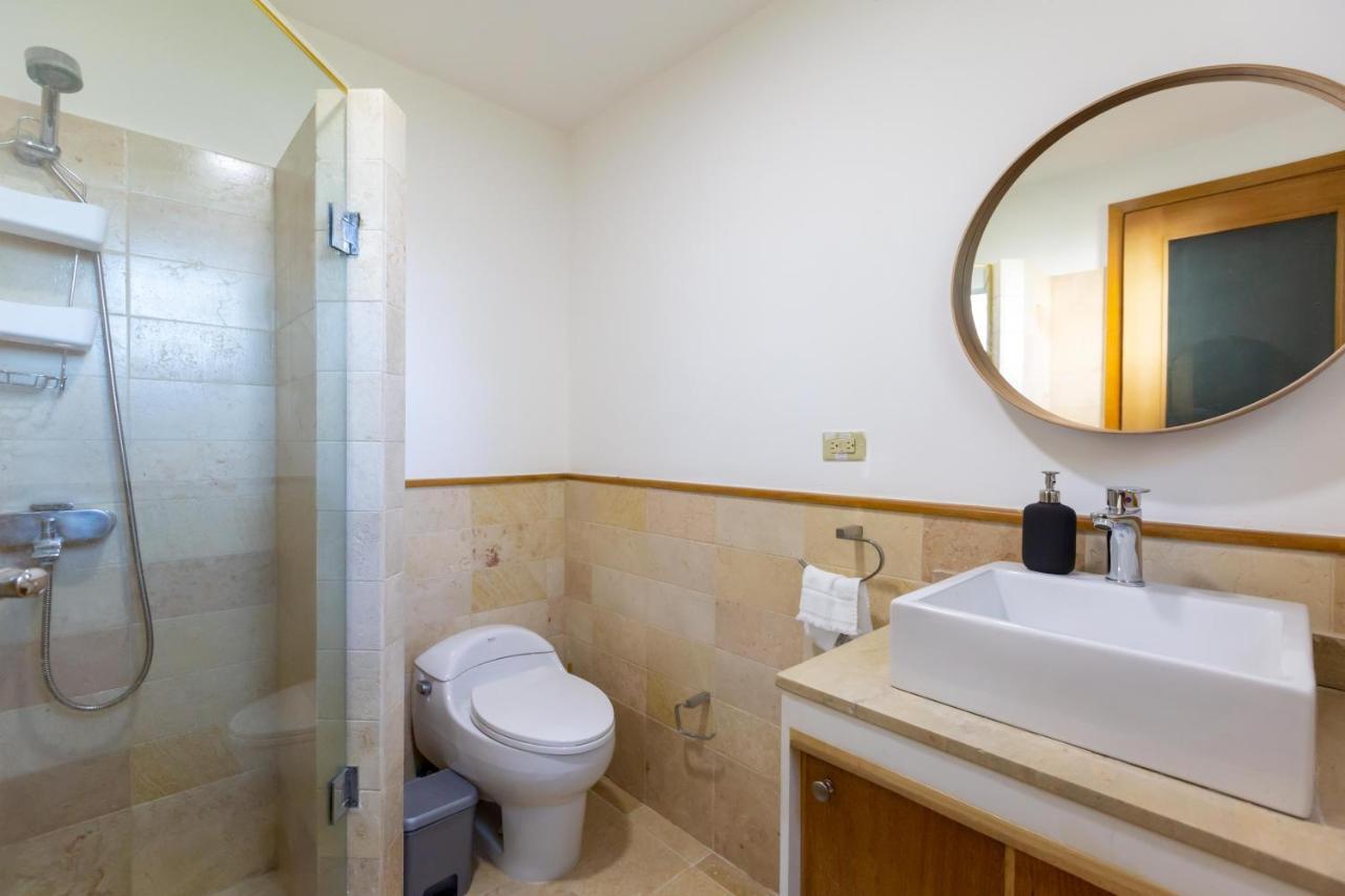 Cap Cana 3br Full Kitchen, Wifi, Smart Check-in Punta Cana