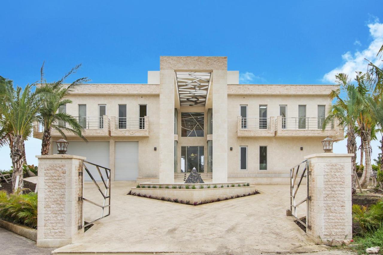 Luxurious 12-bedroom Cap Cana With Private & Full Staff Villa Punta Cana