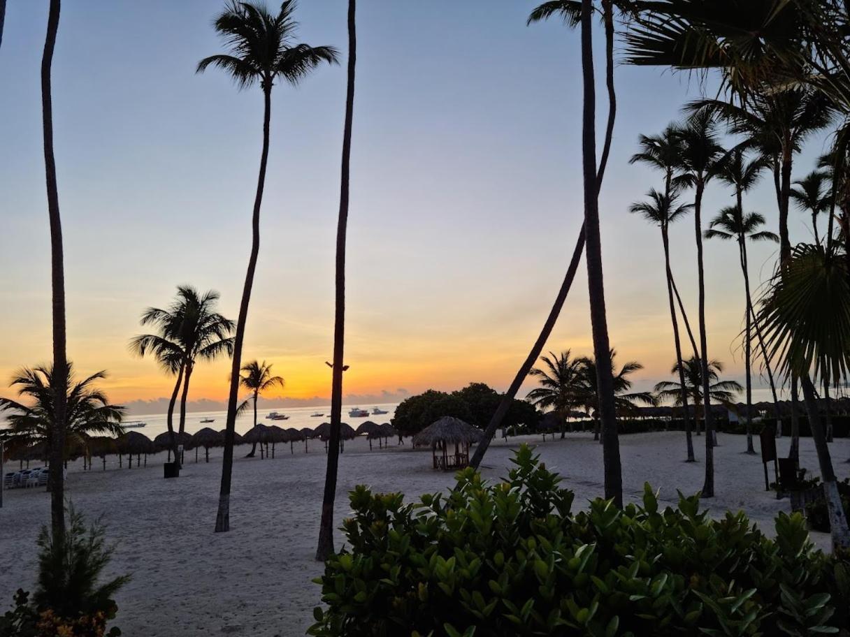 Apartamento Stanza Mare B-201, Front Bavaro,,best View, Fully Equipped, Private Beach, 3-r 3-b, Bavaro, *