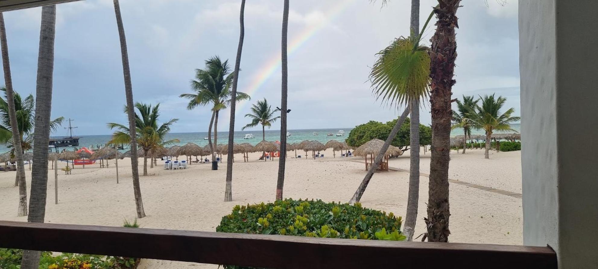 Stanza Mare B-201, Front Bavaro,,best View, Fully Equipped, Private Beach, 3-r 3-b, Bavaro, Apartamento