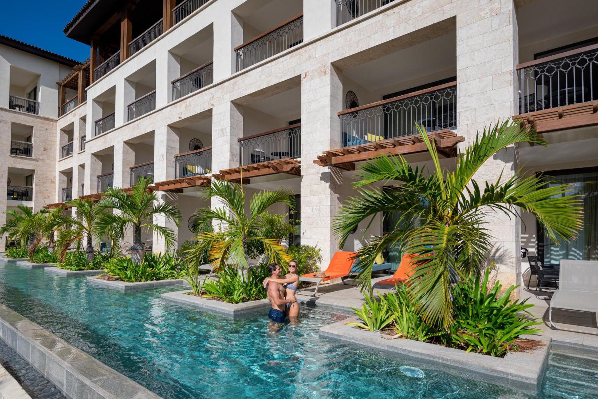 Unique Club At Lopesan Costa Bávaro Resort