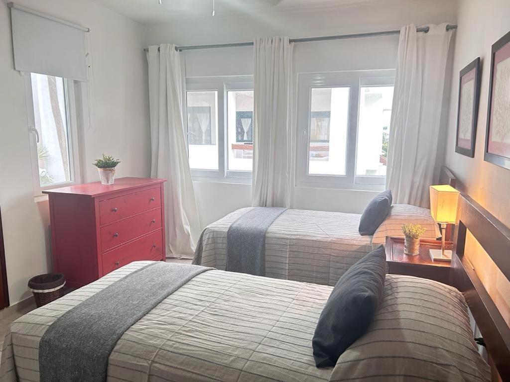 Apartamento Stanza Mare B-201, Front Bavaro,,best View, Fully Equipped, Private Beach, 3-r 3-b, Bavaro,