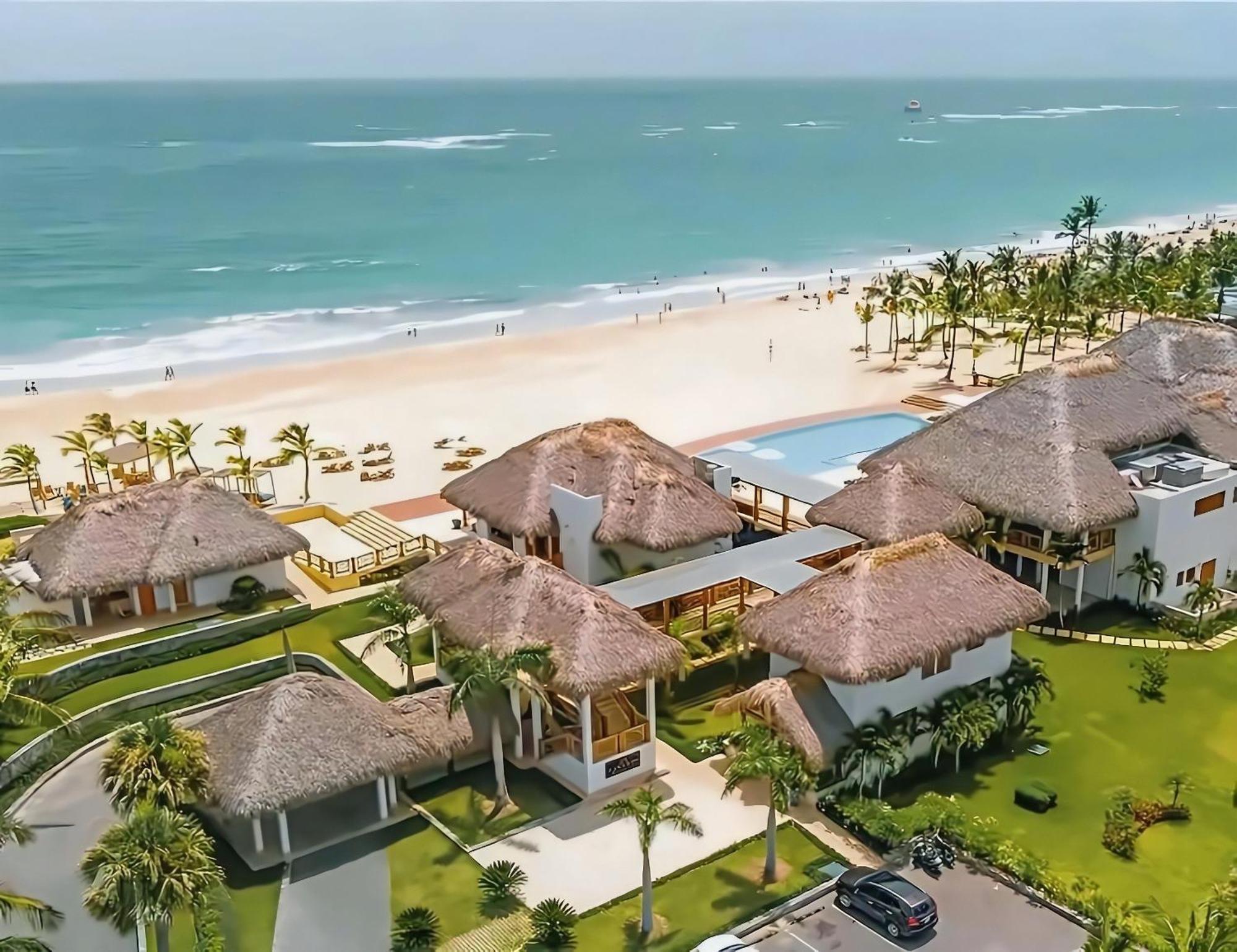 Cana Rock Condos, Boulevard Turístico Del Este, Cana Bay,