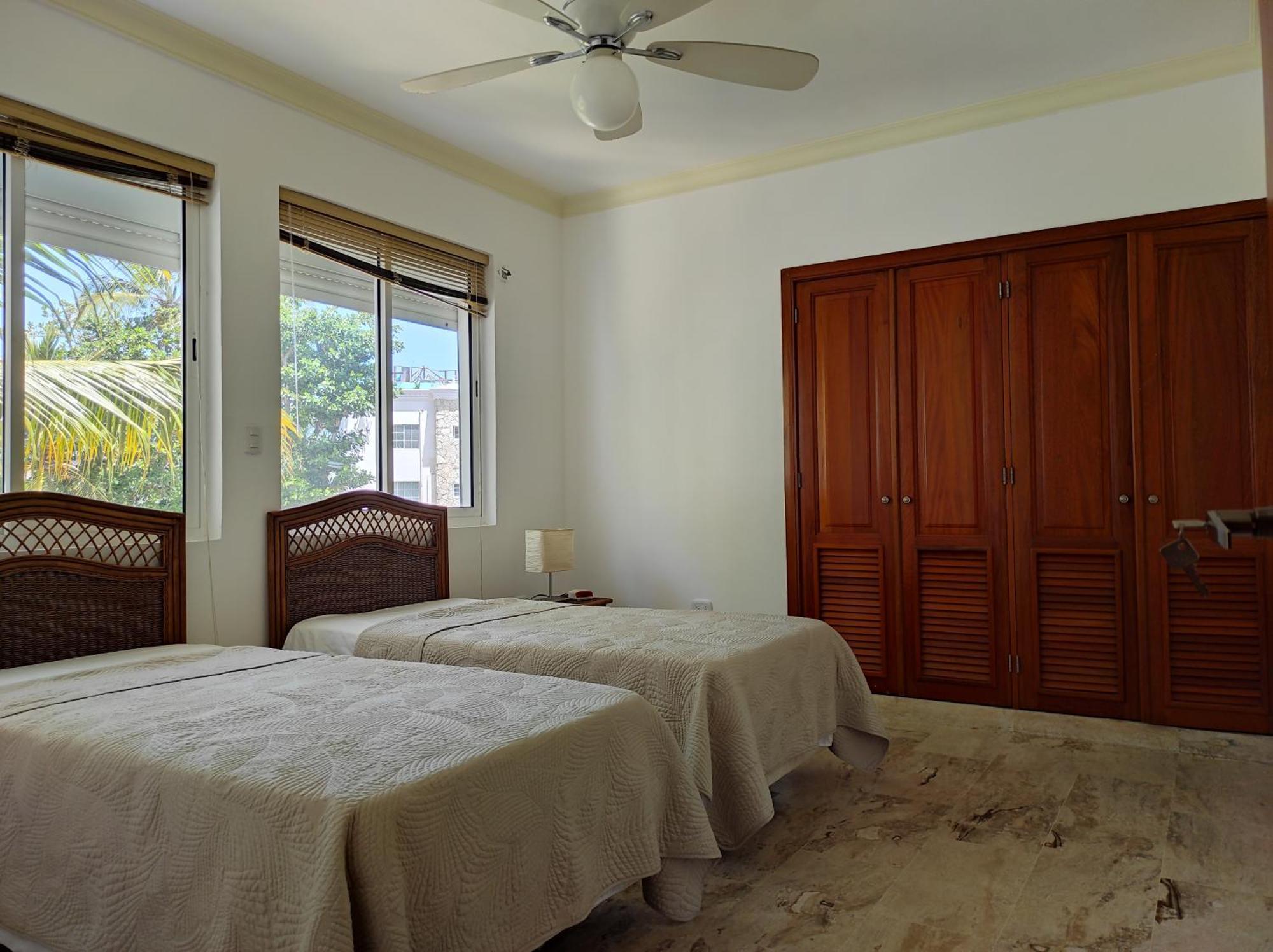 Apartamento Playa Turquesa Ocean Club, B301, *
