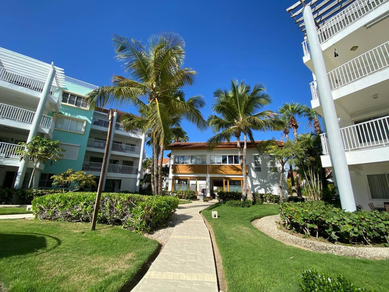 Playa Turquesa Ocean Club, B301,