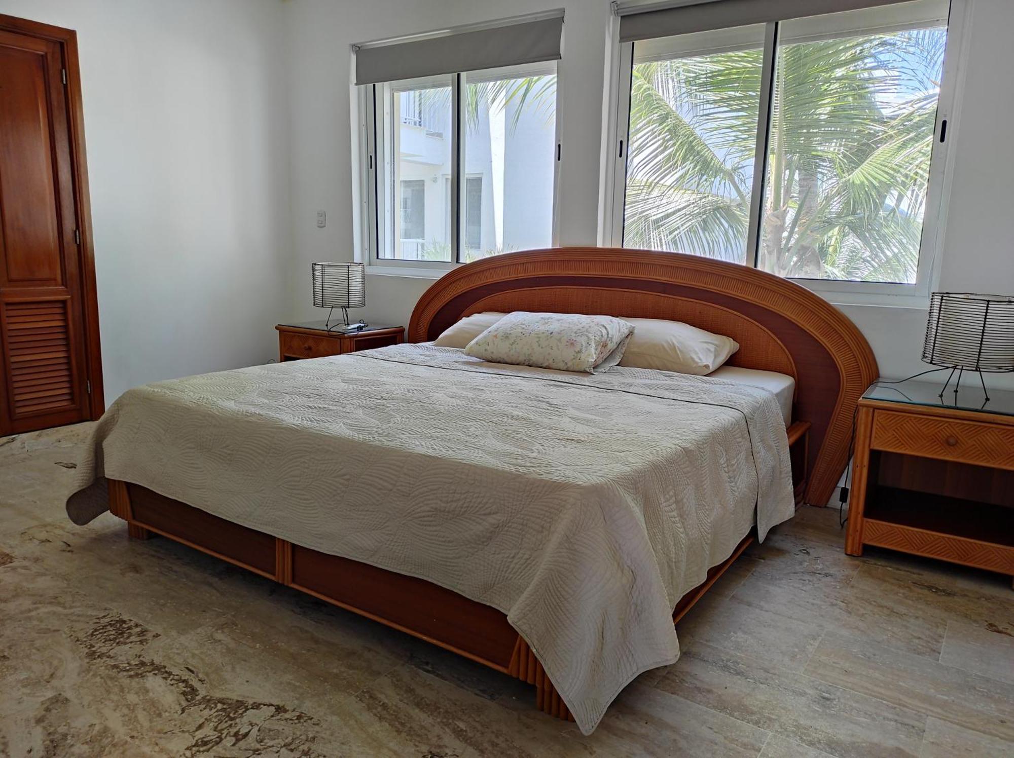 Playa Turquesa Ocean Club, B301,