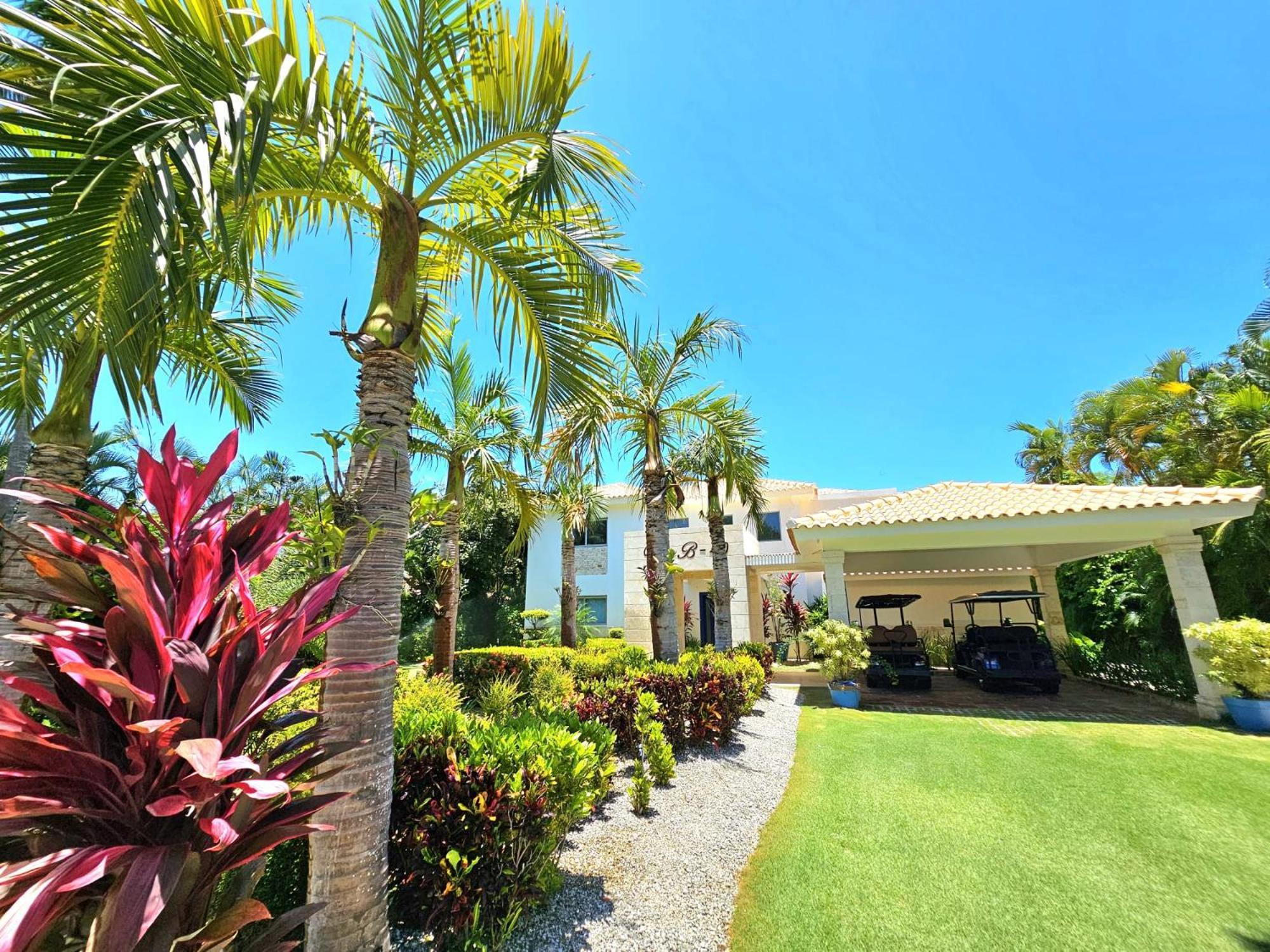 Caribe With Full Service * Punta Cana