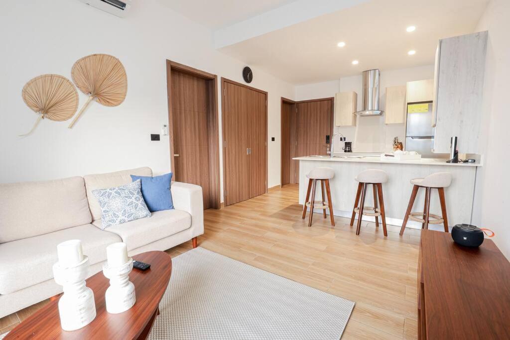 1 Bedroomapartment Pool Wifi, Downtown