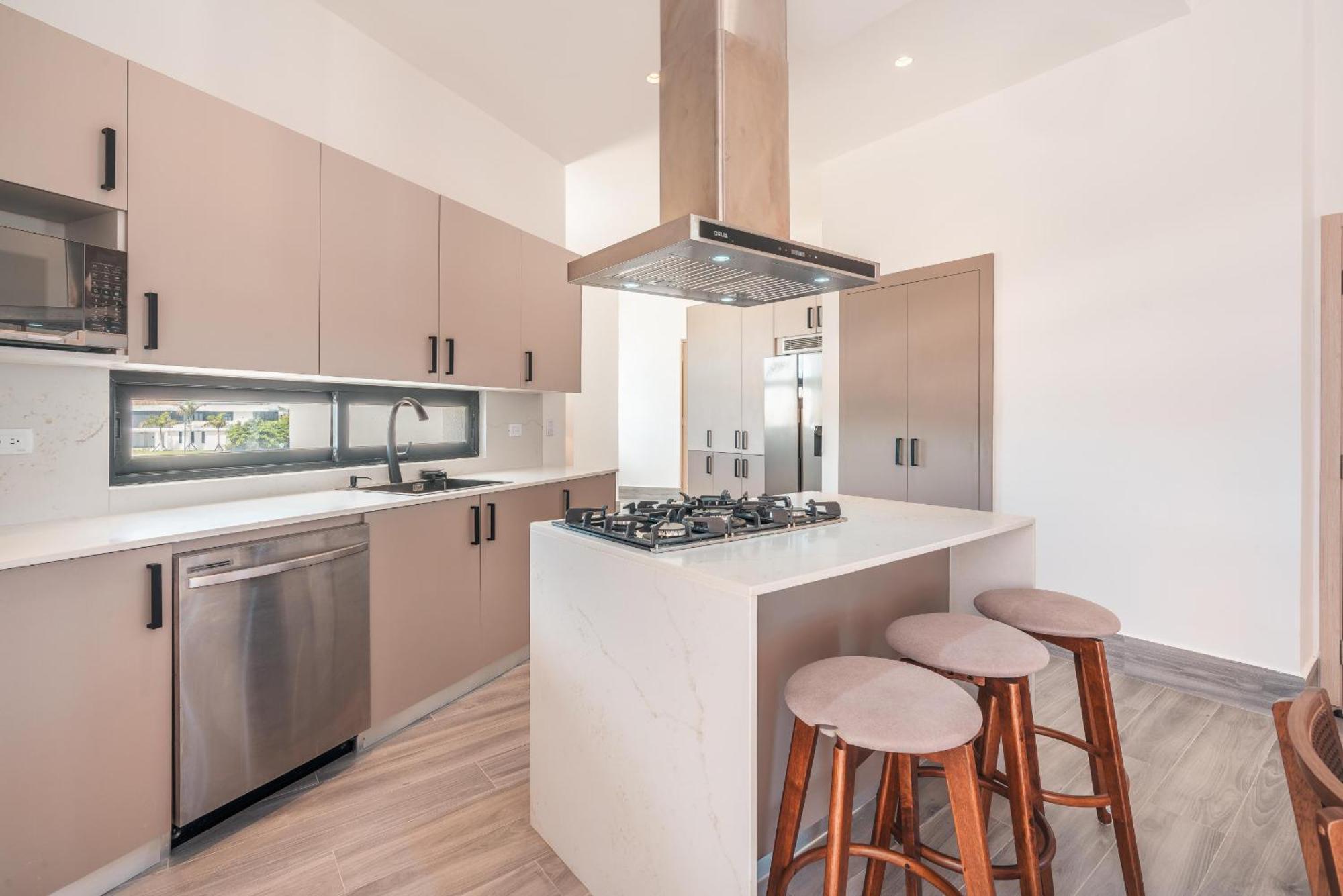 With Two Bedrooms In Cap Cana Va Apartamento *