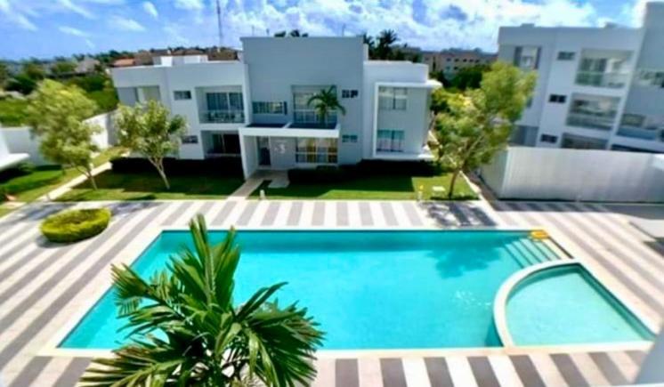 En White G44 Apartamento Punta Cana