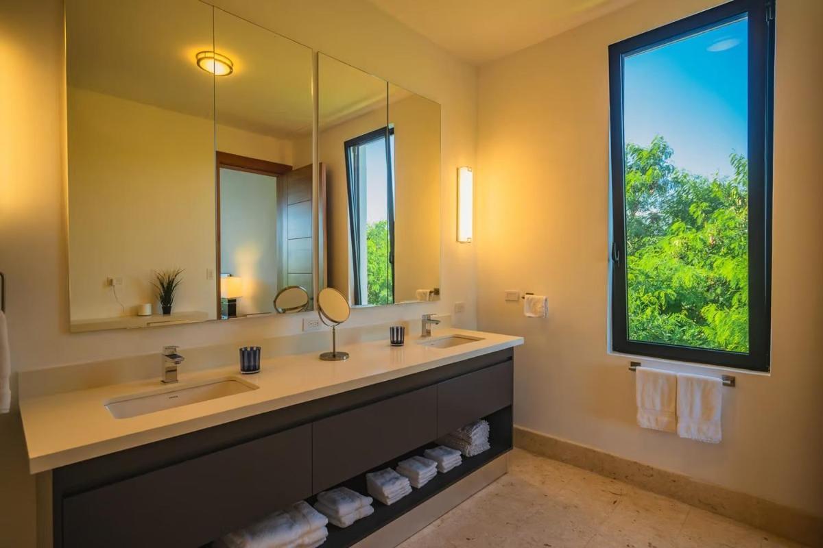 Waterfront Luxury In & Club Villa Punta Cana