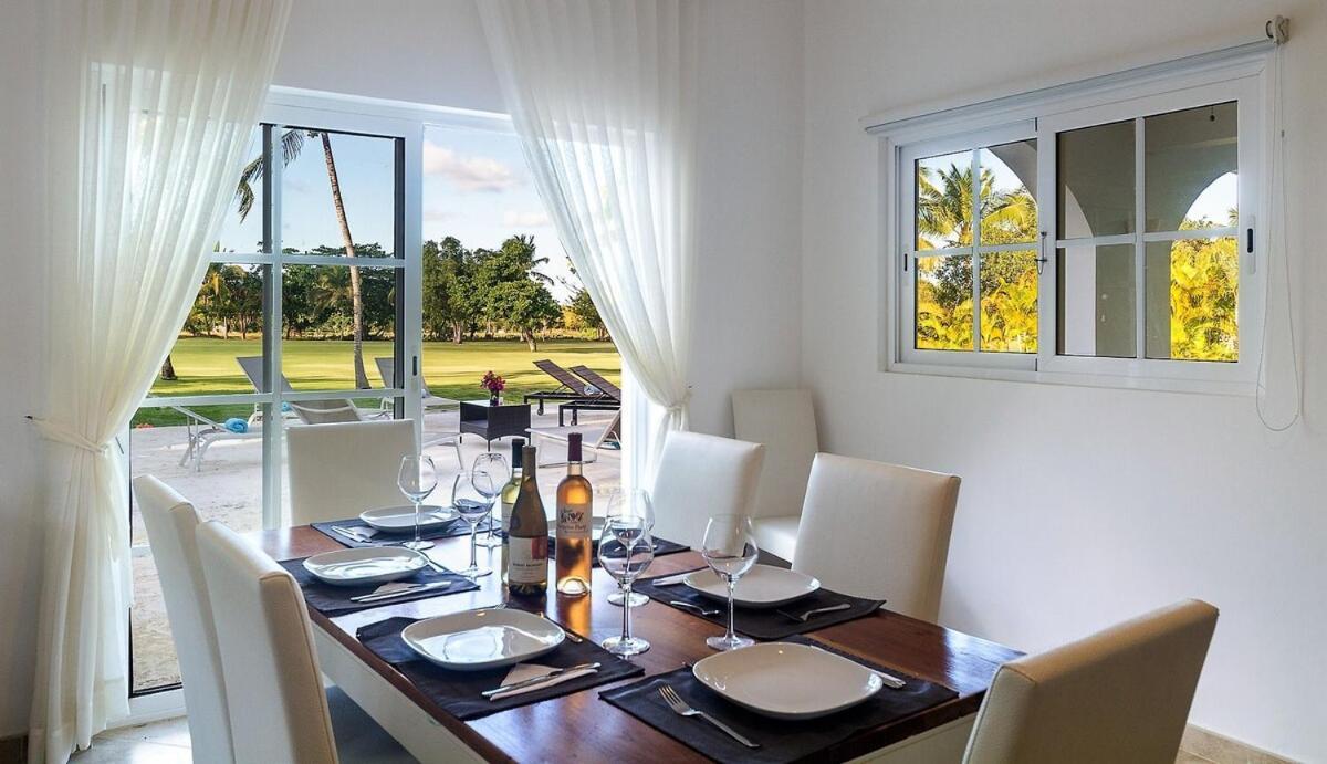 Villa Dr 5br Villa, Close To Everything In