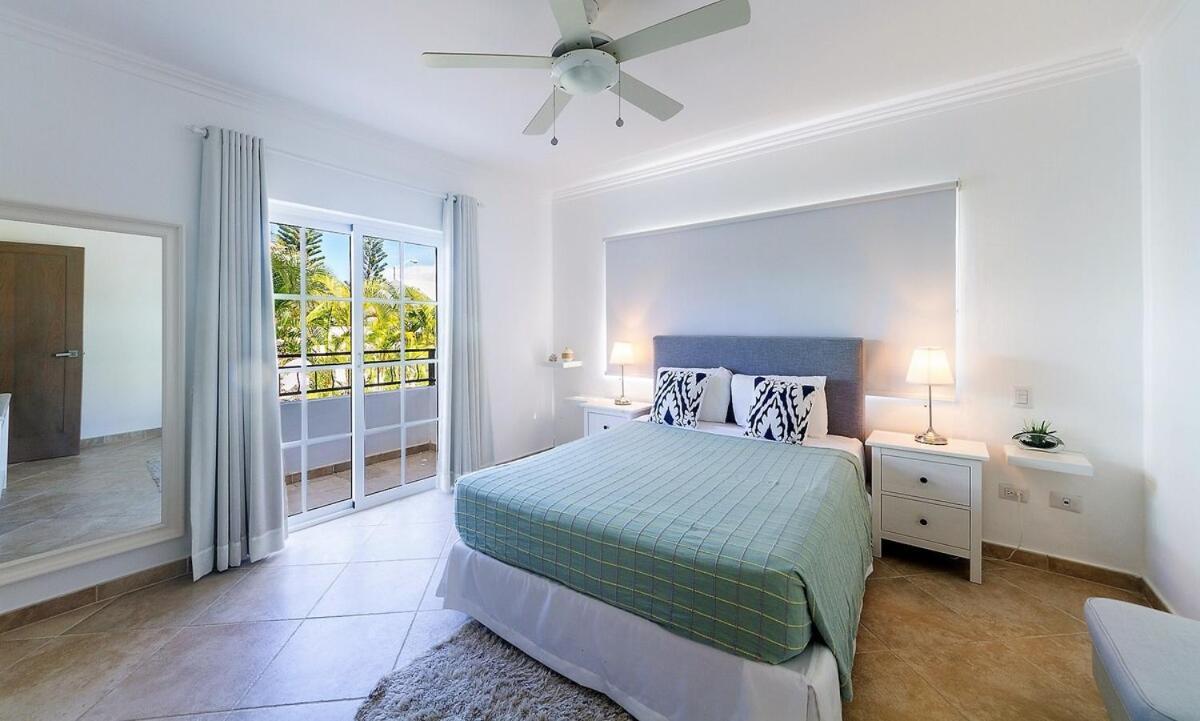 Villa Dr 5br Villa, Close To Everything In