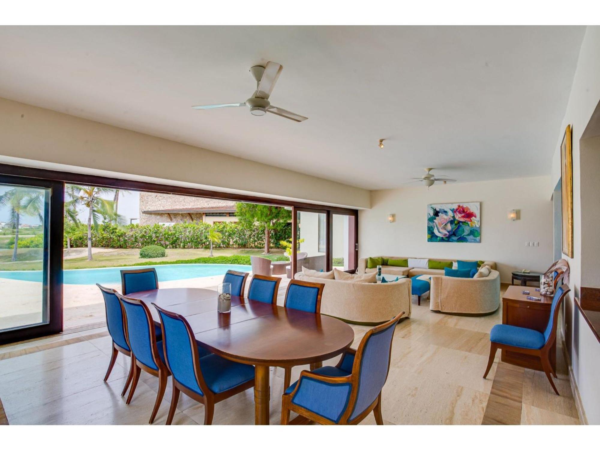 Cayuco Con Vista Al Lago, Cap Cana * Punta Cana