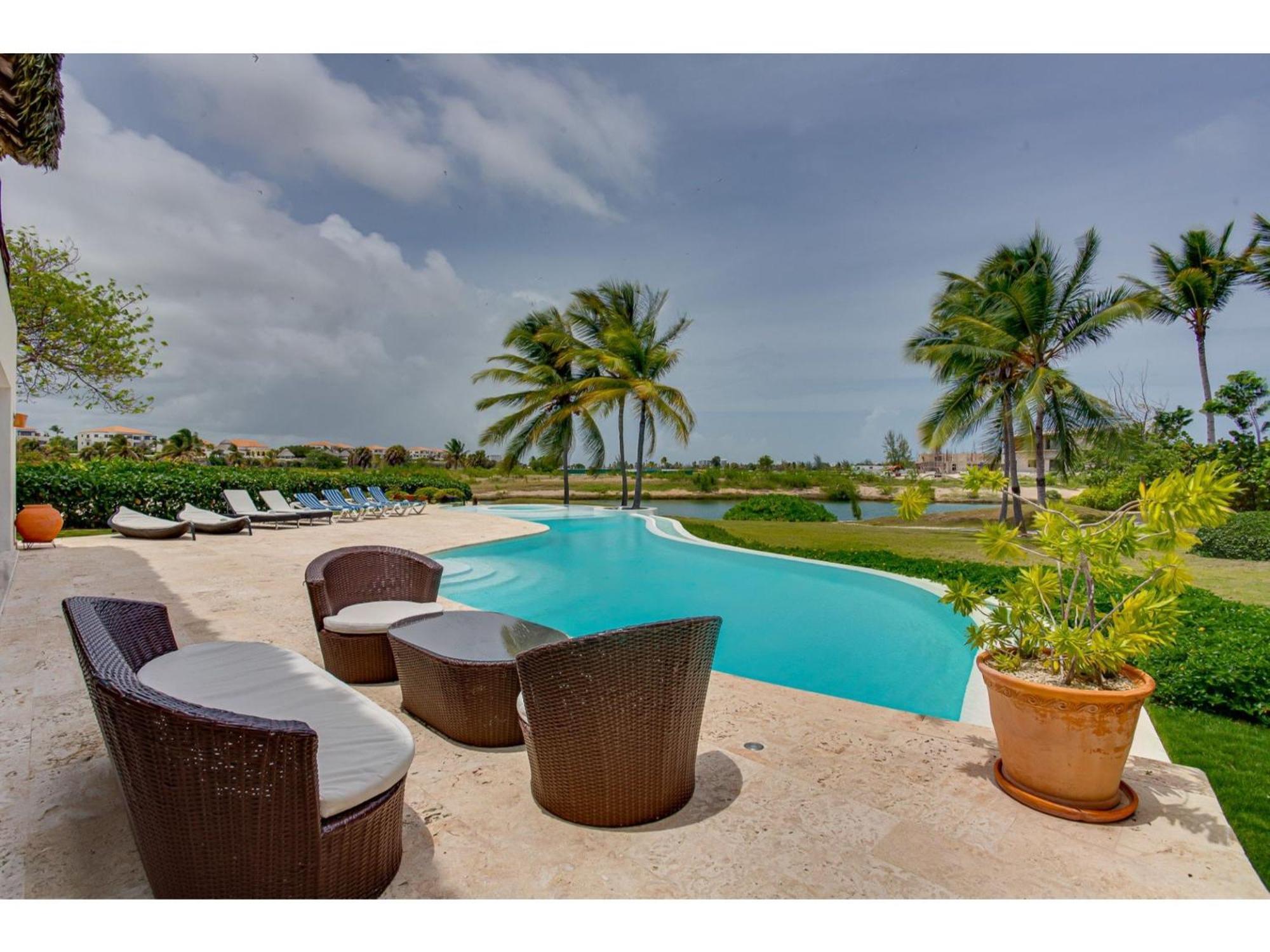 Villa Cayuco Con Vista Al Lago, Cap Cana *