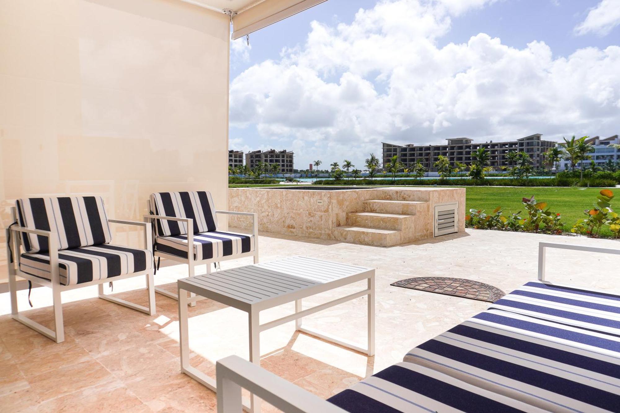 Luxury Oasis In
