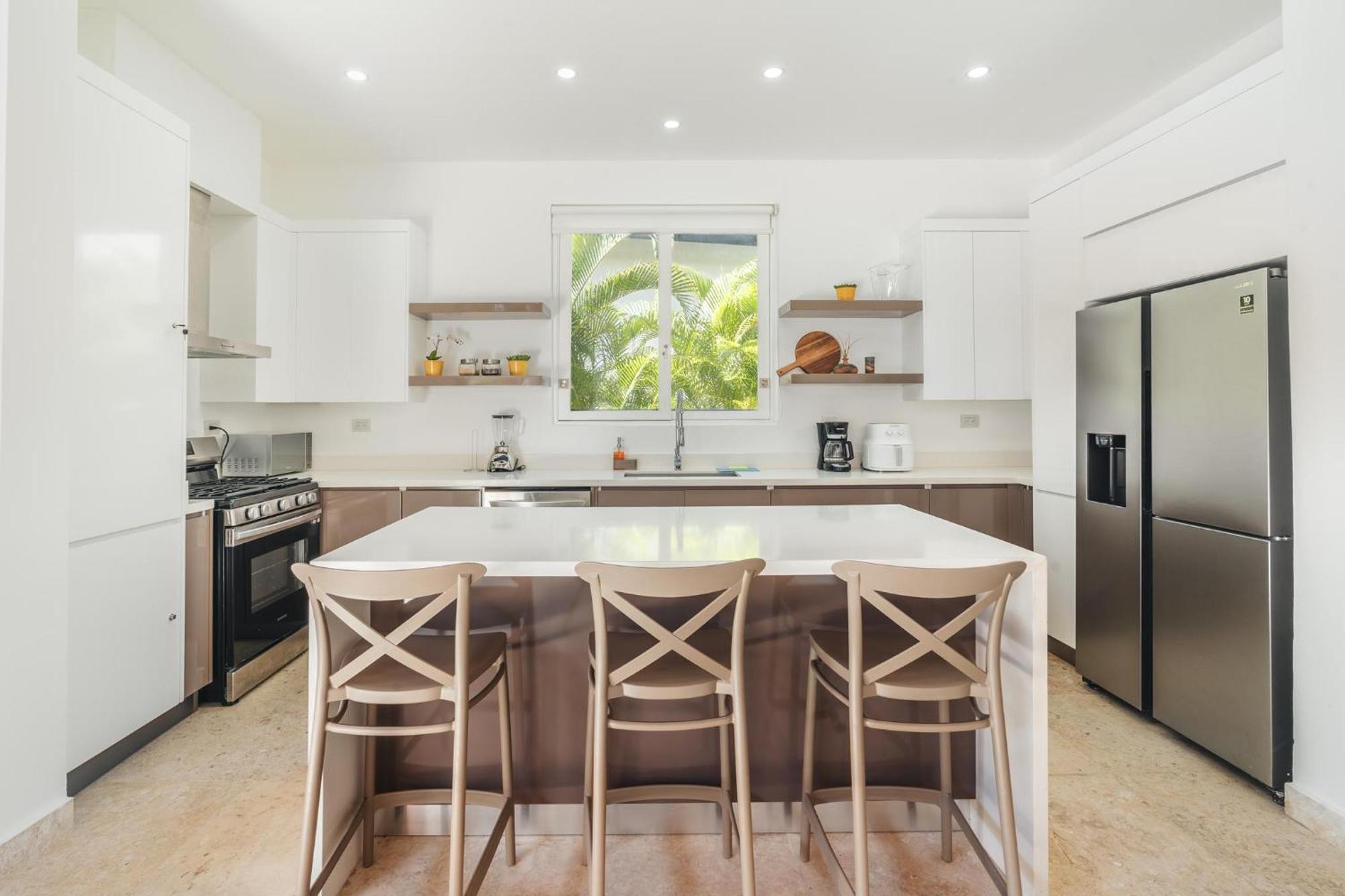 Сasa de vacaciones Bungallow With 3br Pool And Bbq In Village *