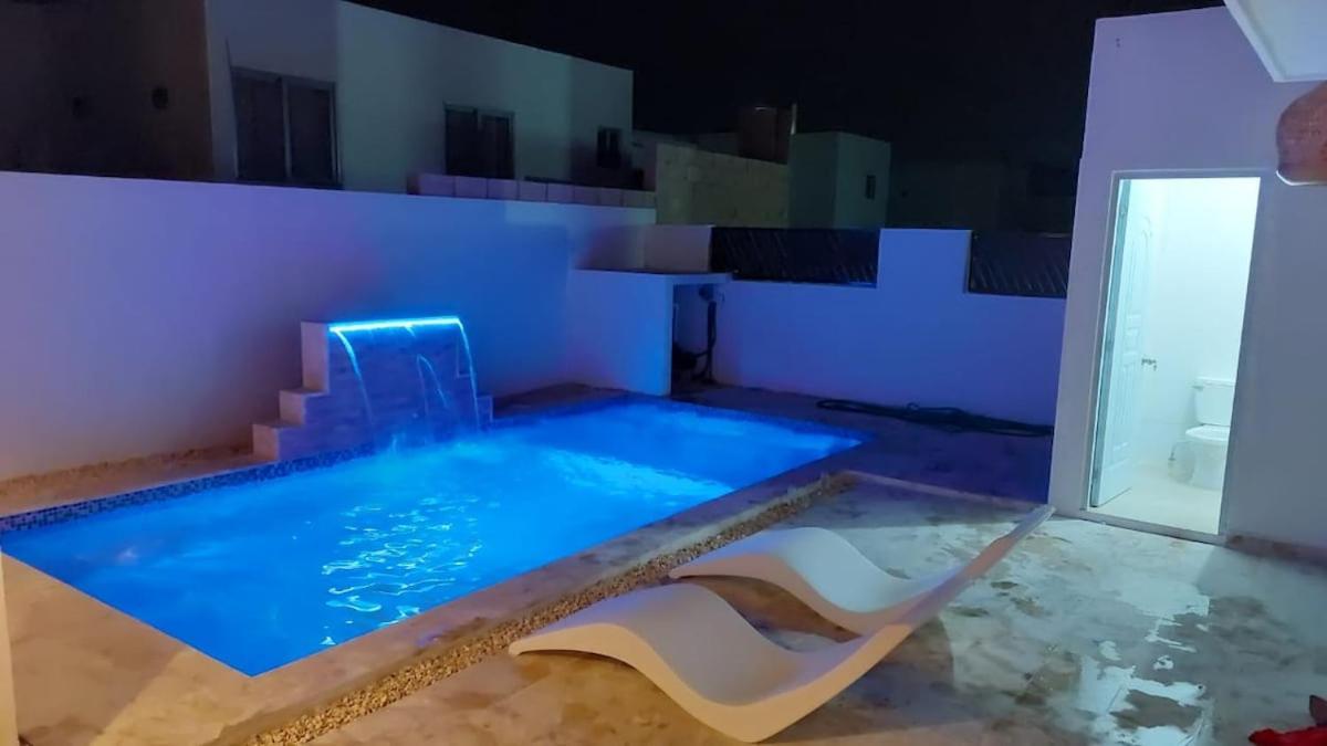 Villa Paradise103