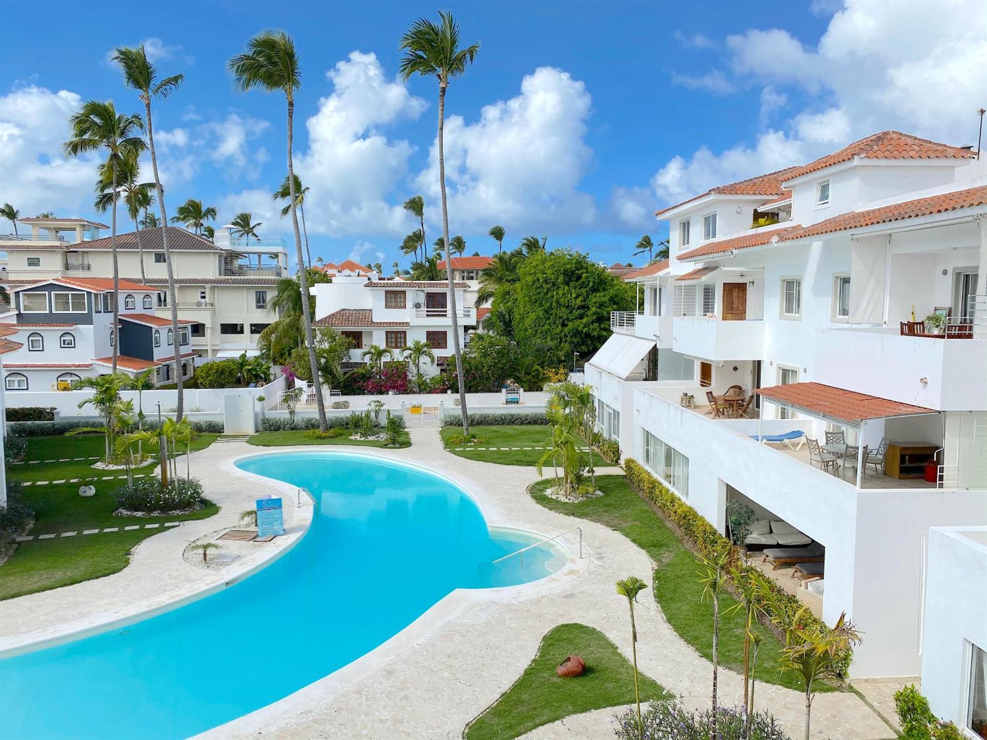 Hotel Serenity And - Playa Corales