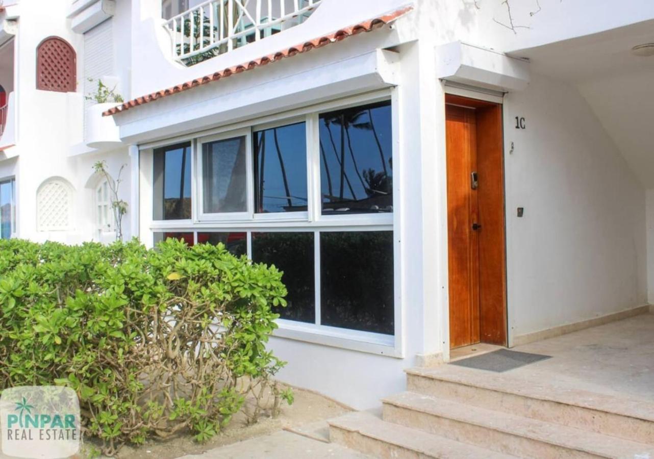 Сasa de vacaciones Beachfront 1br Escape - Stunning Views - Dr Paradise