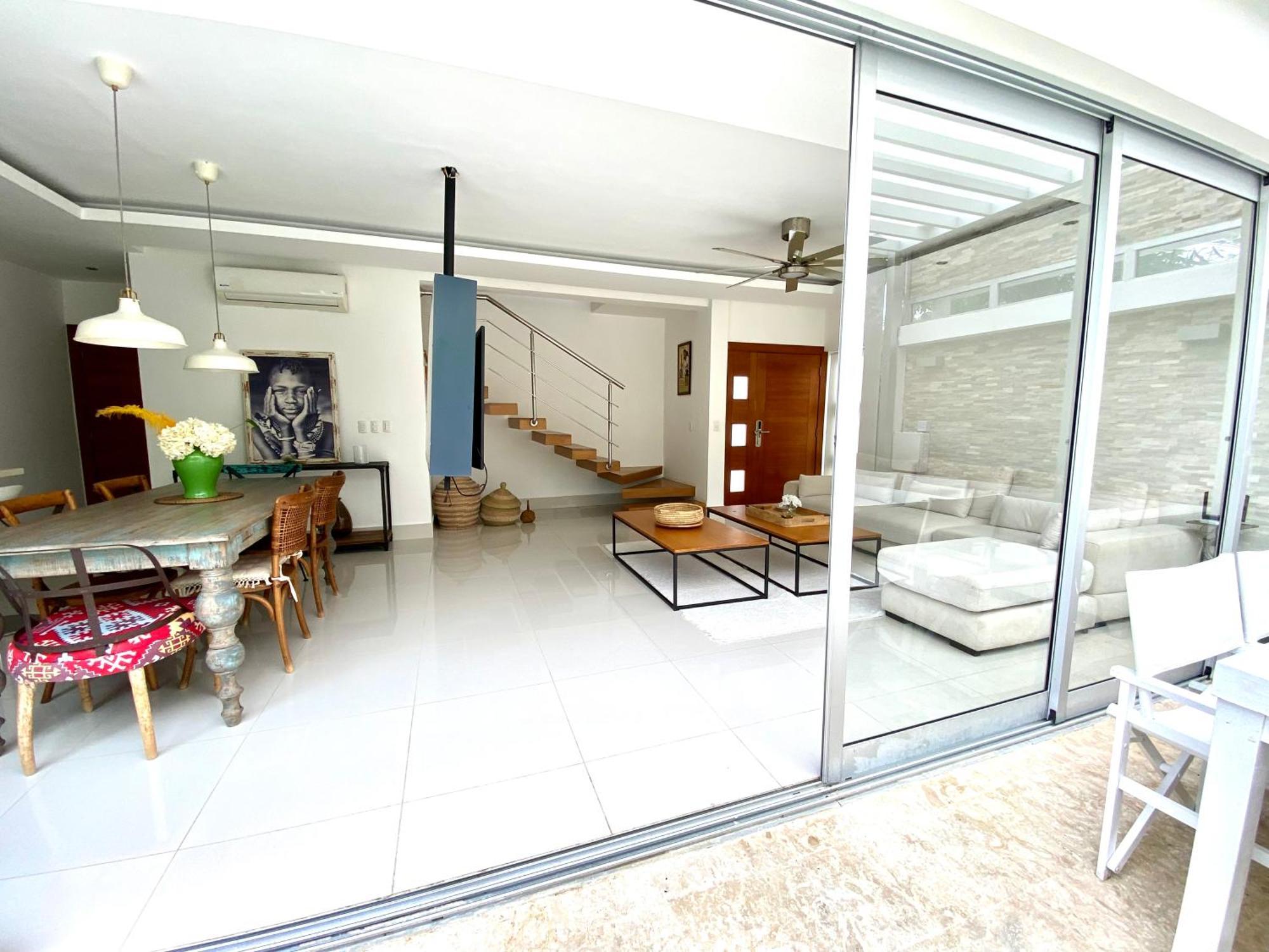 Villa Luxury Pool And Bbq In San Juan Lakes Colales Rd *