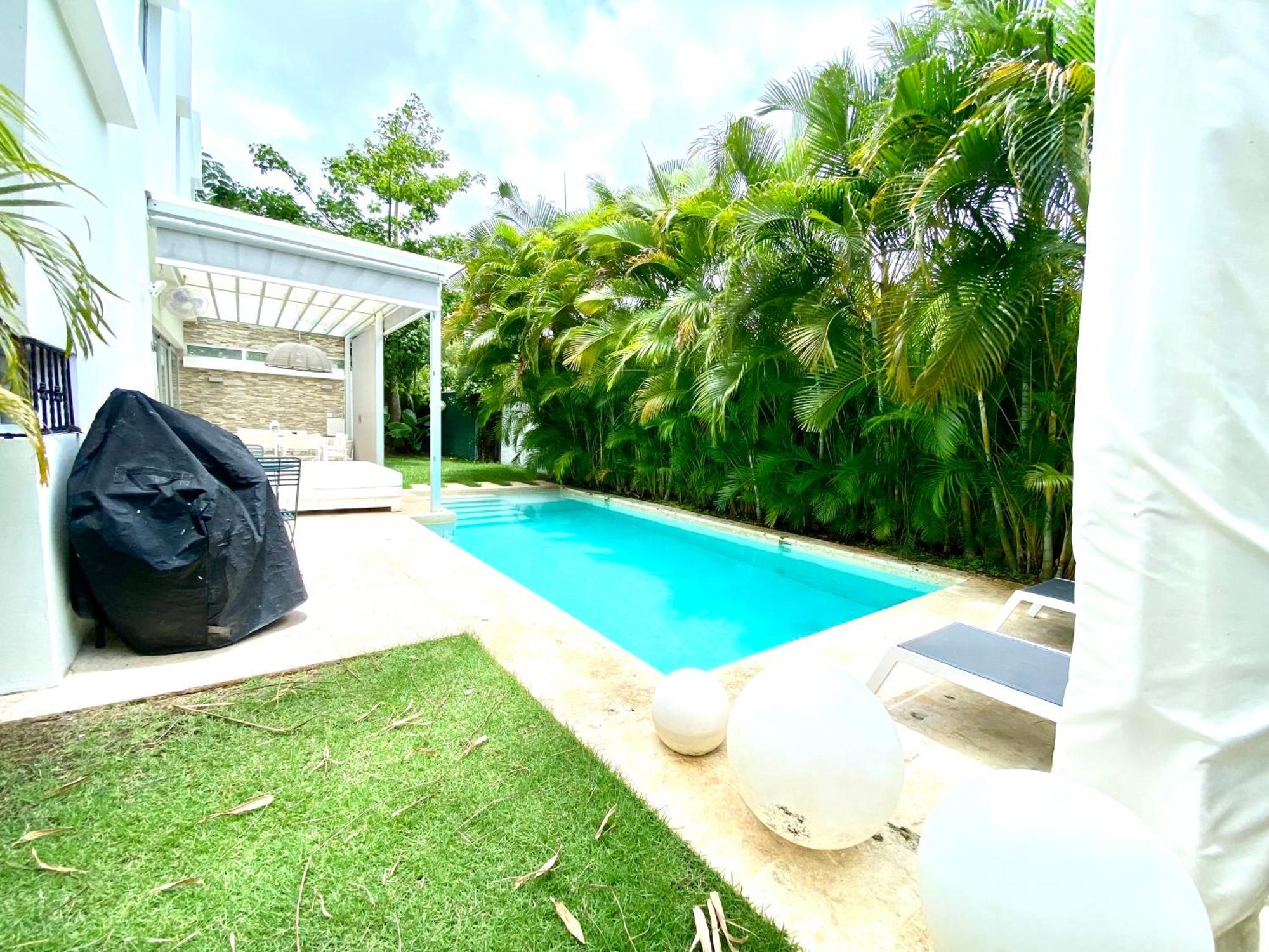 Luxury Pool And Bbq In San Juan Lakes Colales Rd Punta Cana
