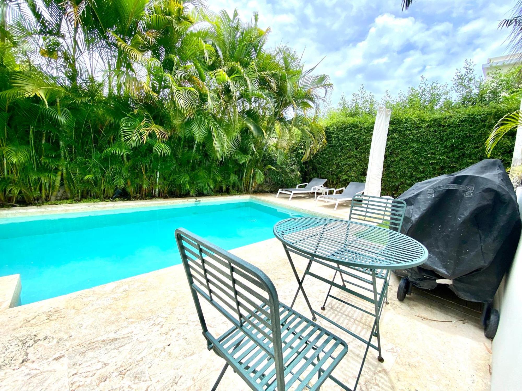 Villa Luxury Pool And Bbq In San Juan Lakes Colales Rd *