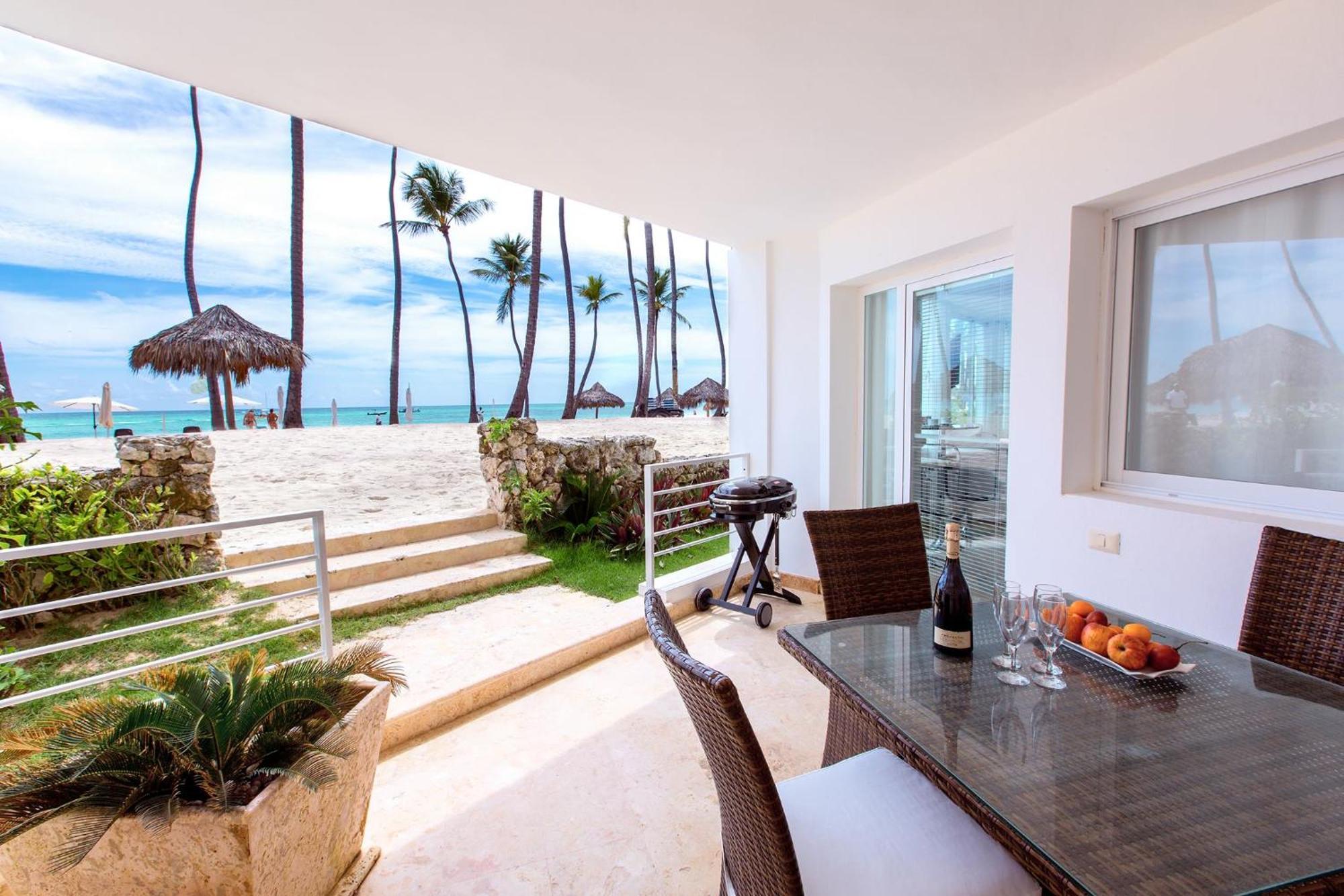 Dream Island & Ocean View Pool Playa Corales Punta Cana