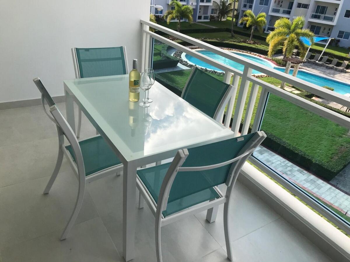 Penthouse With Rooftop Near
