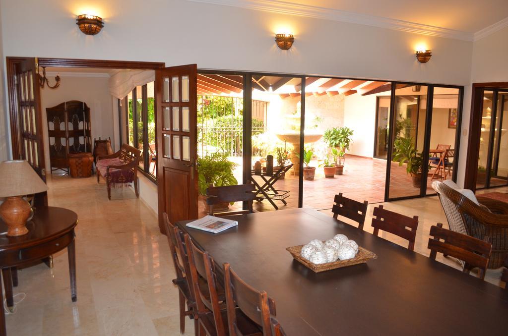 Cueva Villa