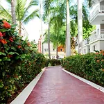Aventura Studios With Tropical Pool Playa Los Corales