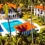 10Br Beach Villa Andiamo With Chef, Jacuzzi & Maid