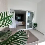Beach Haven 1Bdr Condo Paseo Playa Coral - 305