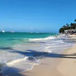 !!!New !!!Charming 2-2 Penthouse 2- 3 Min Walking To Bavaro Beach, El Cortecito- Solo A 2- 3 Min Caminando De La Playa