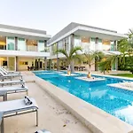 Modern Brand New Villa With Pool, Jacuzzi, Chef At Cocotal Golf & Country Club