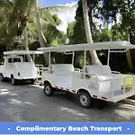Tranquil 3 Bedroom Apartment - Pool & Private Beach Access