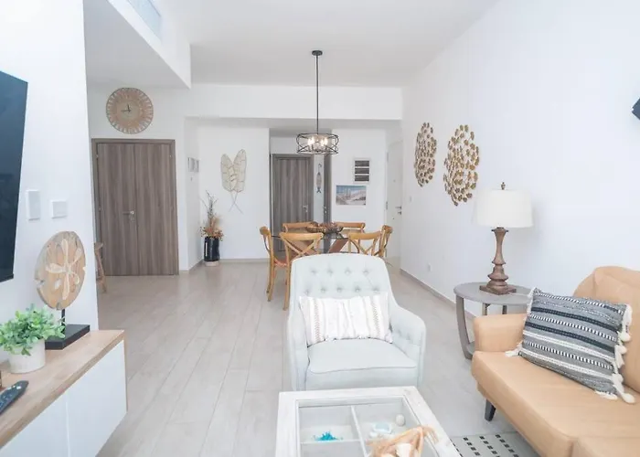 Luxury And Comfort Golf & Pool