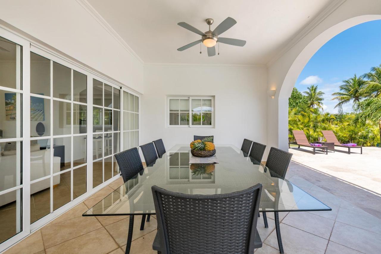 Luxury & Modern With Pool At Cocotal Golf & Country Club Villa