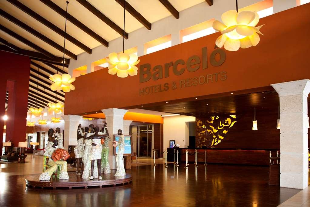 Barcel B Varo Palace
