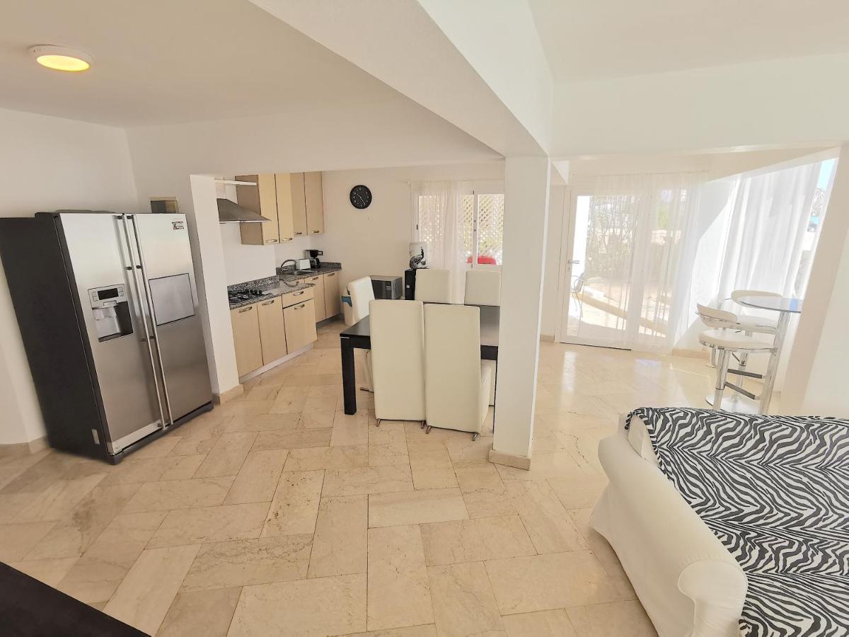 Beachfront Ocean View 8 People Wifi Pickup Villa Punta Cana