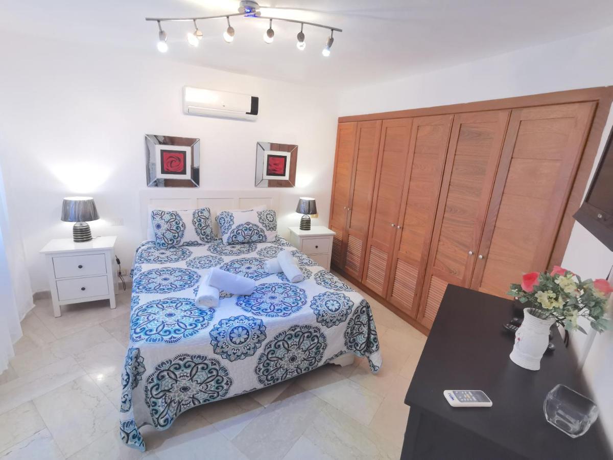Villa Beachfront Ocean View 8 People Wifi Pickup