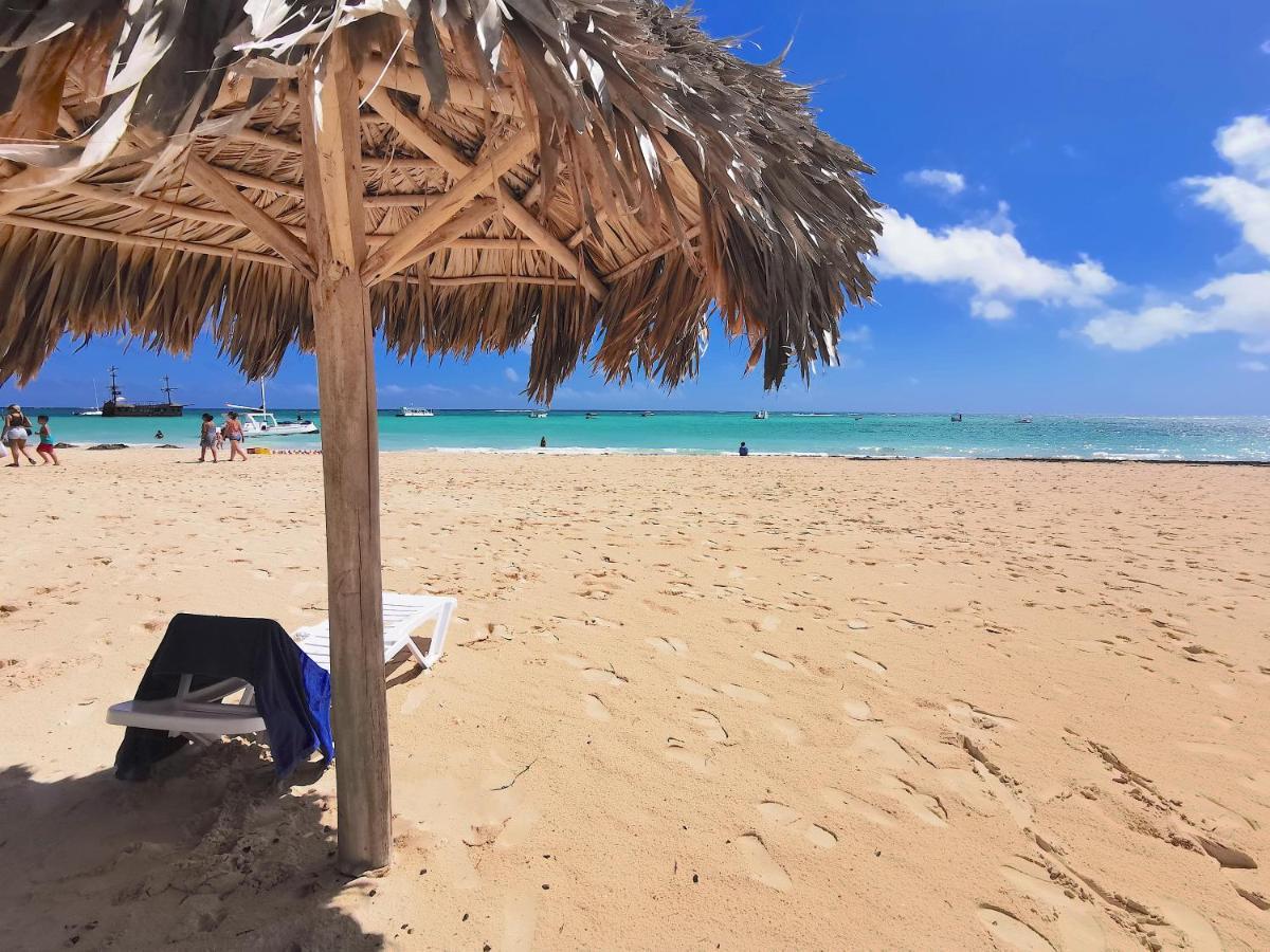 Beachfront Ocean View 8 People Wifi Pickup Villa *
