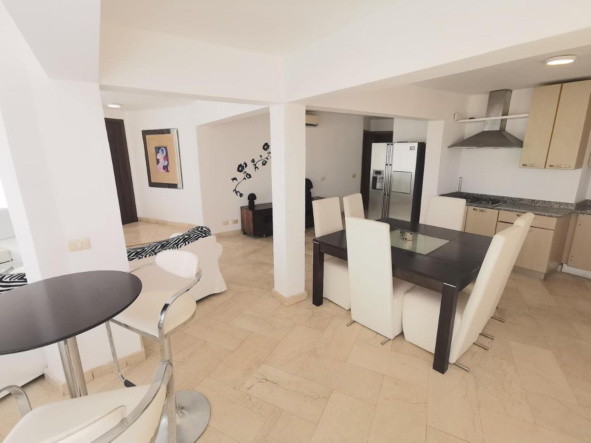 Villa Beachfront Ocean View 8 People Wifi Pickup