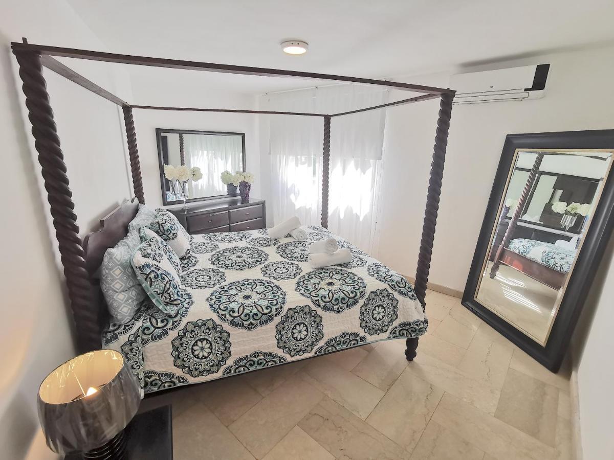 Beachfront Ocean View 8 People Wifi Pickup Villa Punta Cana