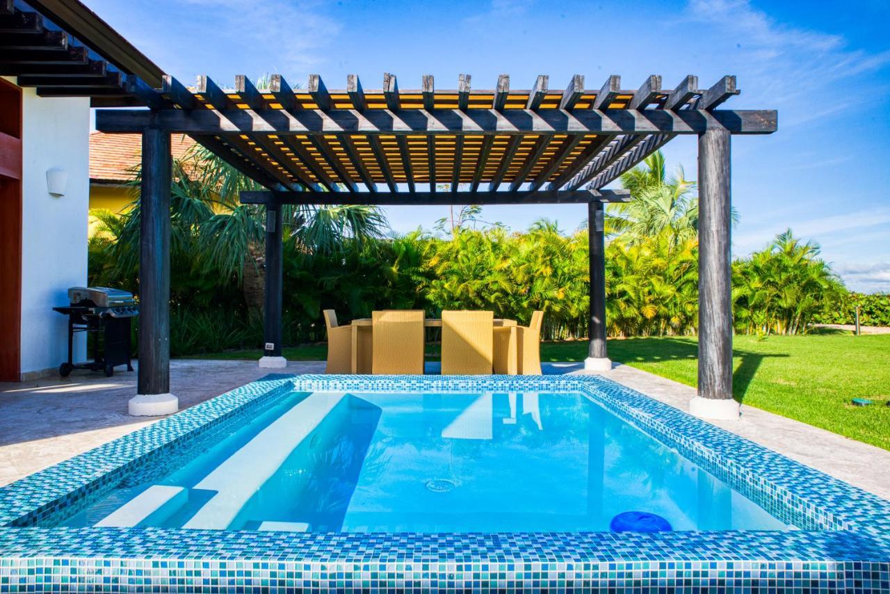 Ileverde 03 - Sun Loungers Bungalow * Punta Cana