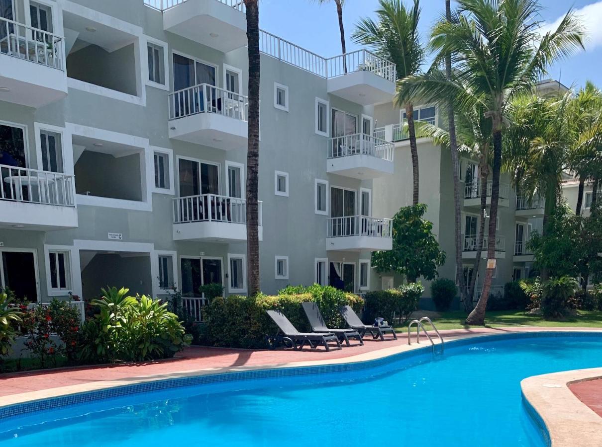 Apartahotel Sol Caribe Suites With Tropical Pool Playa Los Corales Punta Cana